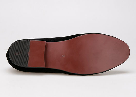 Loafers de veludo bordados de estilo real Sapatilhas de veludo de luxo para homens