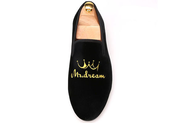 Calçado masculino Calçado masculino Loafers de veludo Bordados OEM Calçado casual plano para festa
