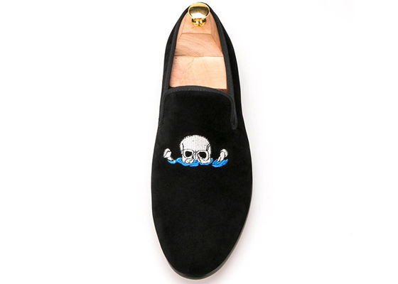 Sapatos Casual Homens Loafers de Veludo Com Decoração de Bordado de Caveira Personalizada