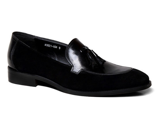 Slip On Tassel Calçados de couro masculino Calçados casuais de couro masculino Mocasins de condução