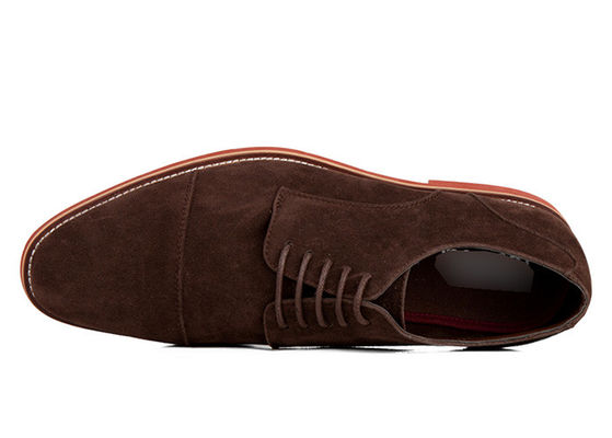 Sapatos clássicos de couro genuíno, dedo redondo castanho, sapatos de condução de camarão.