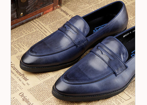 Calçados masculinos de couro casual de luxo Oxford Men Blue Brogue Calçados para festa / casamento