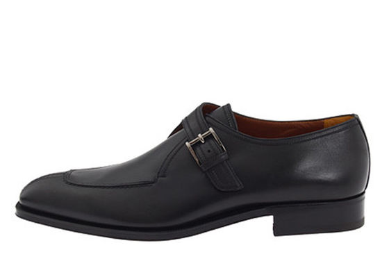 Sapatos de couro preto, feitos à mão, com correias de monge, homens com correias de monge.