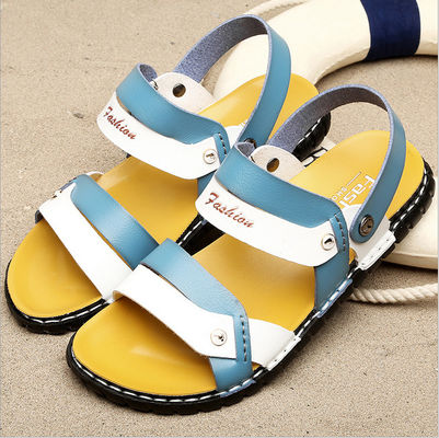 Sapatilhas de verão de luxo para homens, sandálias de couro feitos à mão.