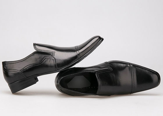Negócios formais Vestido de casamento masculino Sapatos resistentes ao desgaste de couro preto plano