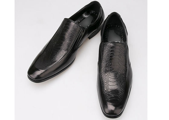 Slip On Round Toe Homens Sapatos de vestido formal estilo Oxford Sapatos de vestido de couro de grãos completos