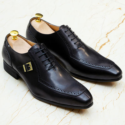 Embossing Patent Leather Men Formal Dress Shoes Marrom ODM aprovado