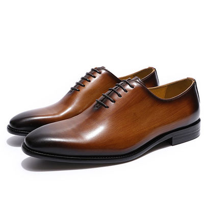 Sapatos de roupa masculina de couro genuíno Itália Sapatos de negócios pretos / castanhos