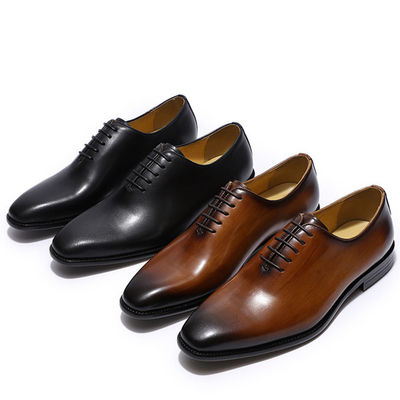 Sapatos de roupa masculina de couro genuíno Itália Sapatos de negócios pretos / castanhos