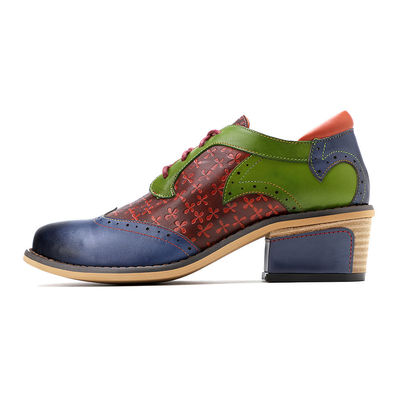 Moda Sapatos de vestido feminino Pedaço pontiagudo ponta de asa Sapatos coloridos de couro vintage