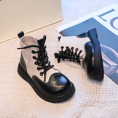 Sapatos escolares de couro duráveis para meninos, dedos redondos e atacadores para maior conforto