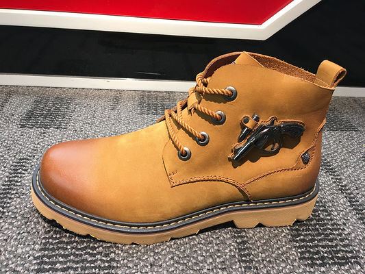 Botas de couro masculino para motocicletas, plataformas, salto alto, top deslizante, tênis