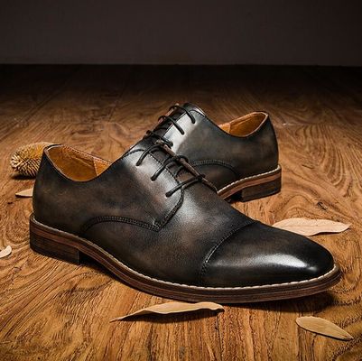 Roupas de noiva impermeáveis para homens Sapatos com atacadores de salto plano Sapatos com listras