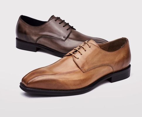 Homens feitos à mão Sapatos de couro Patente preta Pedaço quadrado Pedaço listrado Homens sapatos de casamento