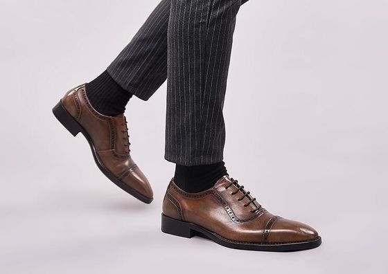 Chapéus de roupa masculina de ponta de pé Chapéus masculinos de outono Chapéus de brogue castanho para casamento