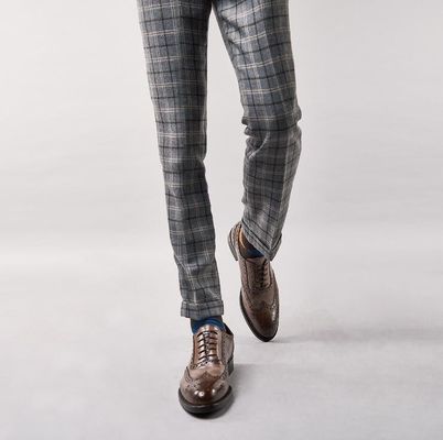 Sapatos de negócios, calçado casual, calçados de festa, calçados para homens.