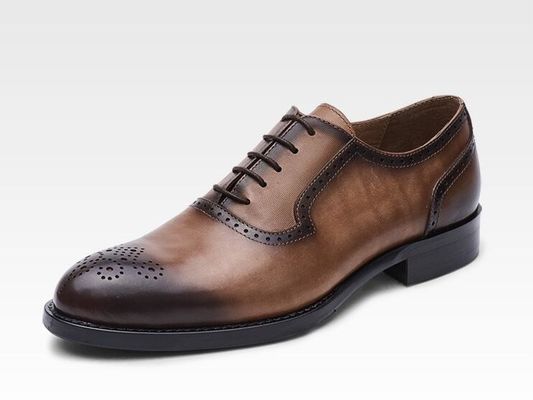 Calçados clássicos em PU para homens de estilo Oxford Calçados feitos à mão para negócios