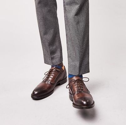 Calçados clássicos em PU para homens de estilo Oxford Calçados feitos à mão para negócios