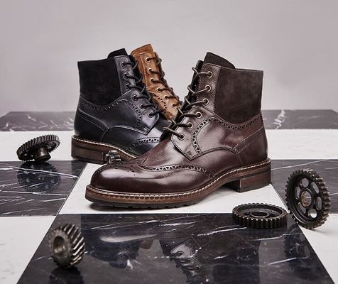 Pernas pontiagudas, sapatos de couro castanho, botas de couro Chelsea, botas de couro com atacadores, botas de tornozelo para festa.