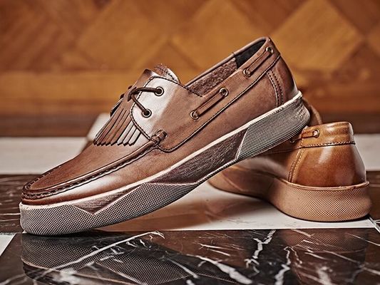 Calçados customizados para homens com cordões confortáveis Calçados para homens casual