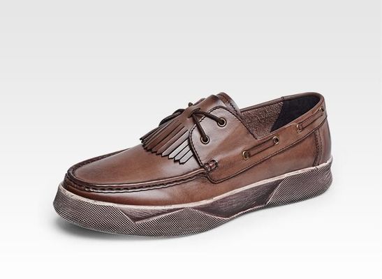 Calçados customizados para homens com cordões confortáveis Calçados para homens casual