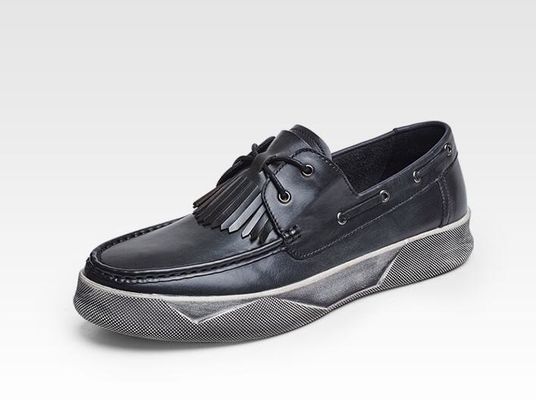 Calçados customizados para homens com cordões confortáveis Calçados para homens casual
