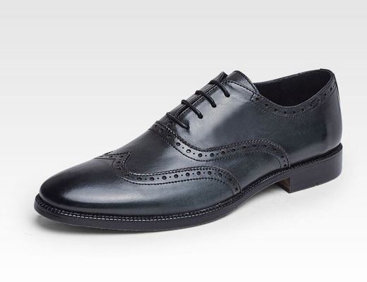 Sapatos personalizados de vestido de noiva para homens feitos à mão de couro de grãos inteiros
