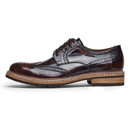 Moda Designer Italiano Homens Vestido Formal Sapatos De Couro Alegre Sapatos De Casamento De Luxo