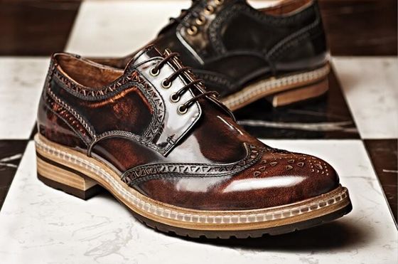 Moda Designer Italiano Homens Vestido Formal Sapatos De Couro Alegre Sapatos De Casamento De Luxo