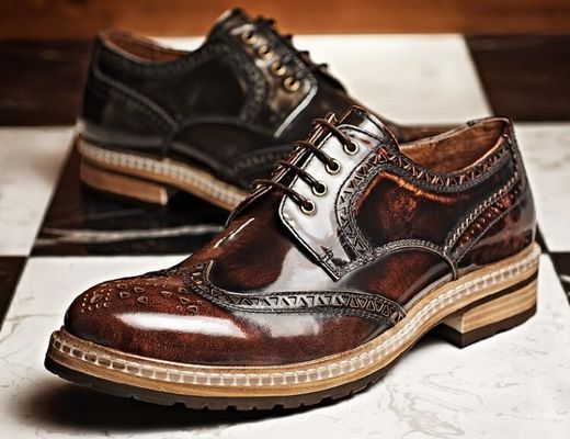 Moda Designer Italiano Homens Vestido Formal Sapatos De Couro Alegre Sapatos De Casamento De Luxo