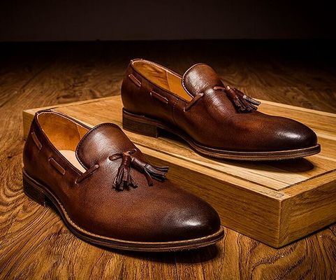 Lace Up Flat Heel Homens Slip On Sneakers Top alto / baixo corte tênis de couro macio