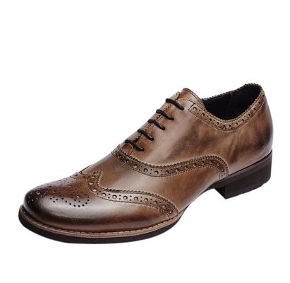 Calçados suaves de homem de tamanho normal Sneakers de couro marrom