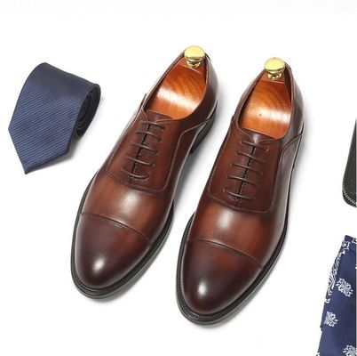 Peso simples Homens Marrom Pantalão de sapato Dimensões personalizadas com acabamento de couro ceroso