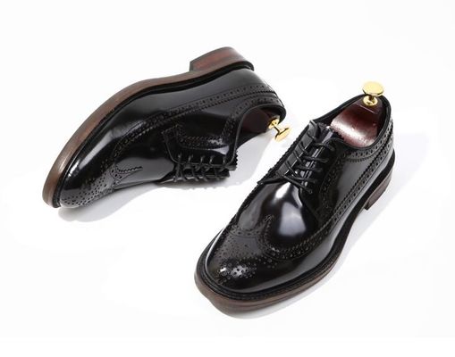Marca italiana Calçados de couro masculino Calçados planos Calçados pretos Slip On Dress