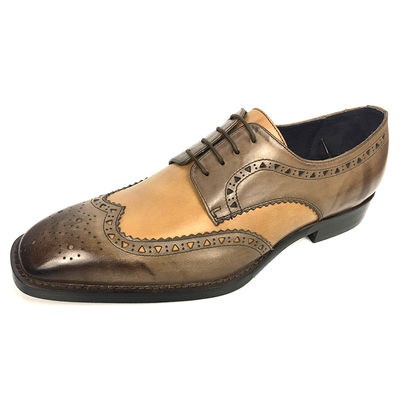 Calçados de moda masculina com acabamento de couro ceroso