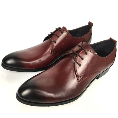 Sapatos de roupa superior de couro em estampa de crocodilo e bolsas compatíveis Sapatos de roupa masculina de sola preta