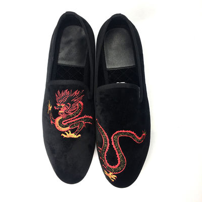 Slip On Homens Suede Negro Tassel Loafers Com Couro Vermelho