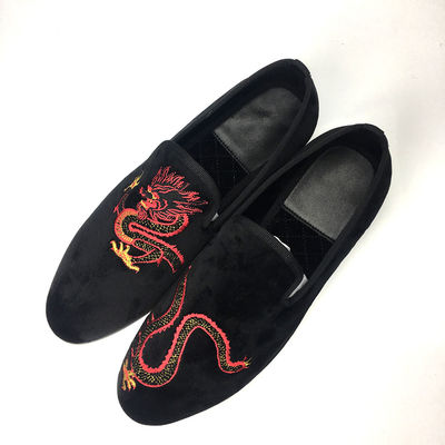 Slip On Homens Suede Negro Tassel Loafers Com Couro Vermelho