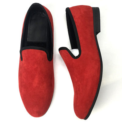 Sapatos de veludo de estilo real de homens