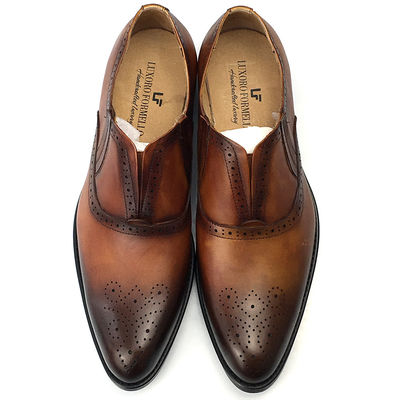 Itália de couro feito à mão Homens de vestidos formais Sapatos de escritório Oxford