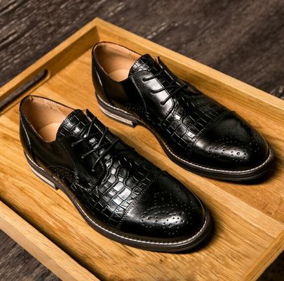 Sapatos de pele de crocodilo Patina para homens, Brogue Wingtips Sapatos de couro exóticos para homens