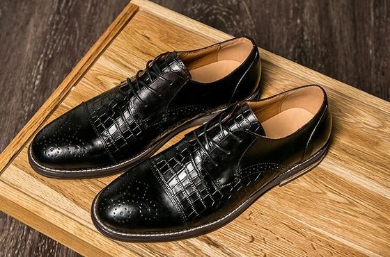 Sapatos de pele de crocodilo Patina para homens, Brogue Wingtips Sapatos de couro exóticos para homens