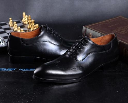 Moda Homens vestidos formais sapatos, Brogue escondido saltos altos calçado de couro para homens