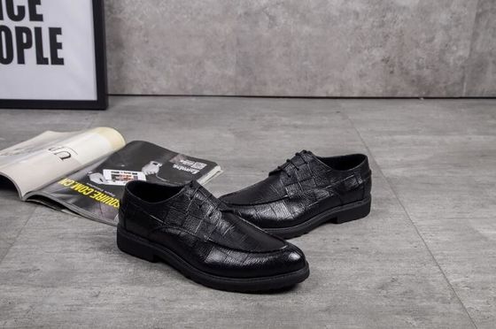 Slip preto com dedos redondos Homens vestido formal Sapatos Primavera / Outono Confortável
