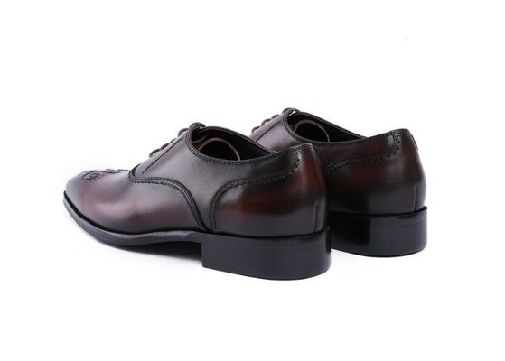 Sapatos de colagem de Derby, calçados de couro, calçados feitos à mão.