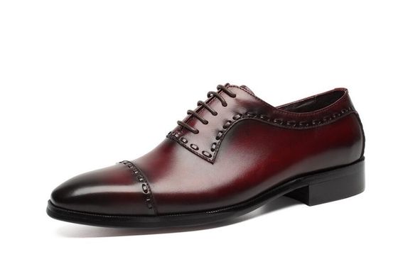 Couro Verão / Outono Vestido de casamento masculino Sapatos masculinos Moda Goodyear sola Oxford