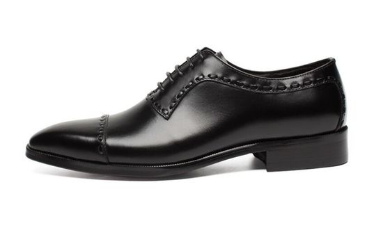 Couro Verão / Outono Vestido de casamento masculino Sapatos masculinos Moda Goodyear sola Oxford