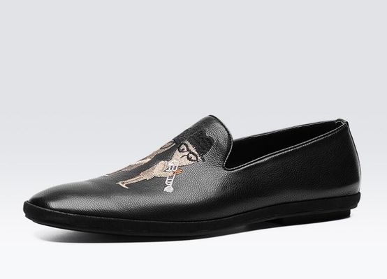 Loafers de couro macio e plano pintados à mão, impressos, Loafers de padrão masculino