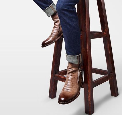 Botas de pele, preto / marrom, botas de combate, botas de borracha.