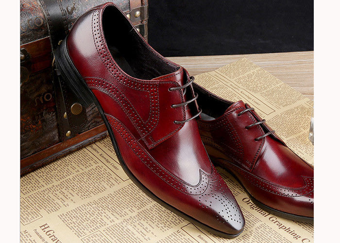 Calçado masculino Brogue Formal Oxford Calçado masculino de couro de vaca Calçado masculino clássico